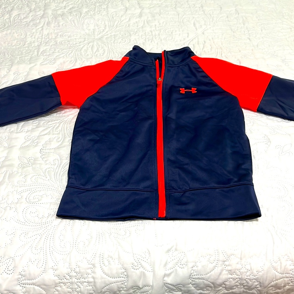 Under armour boy size 5